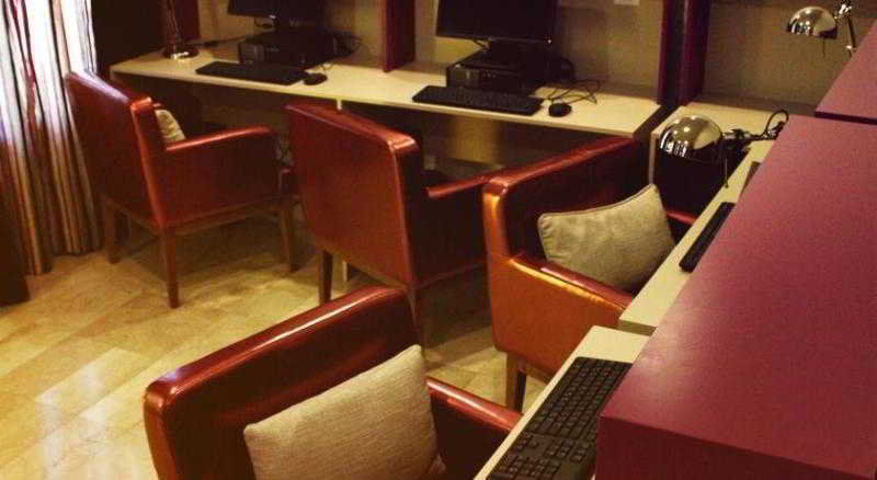 One To One Hotel & Resort Ain Al Faida Al Ain Esterno foto