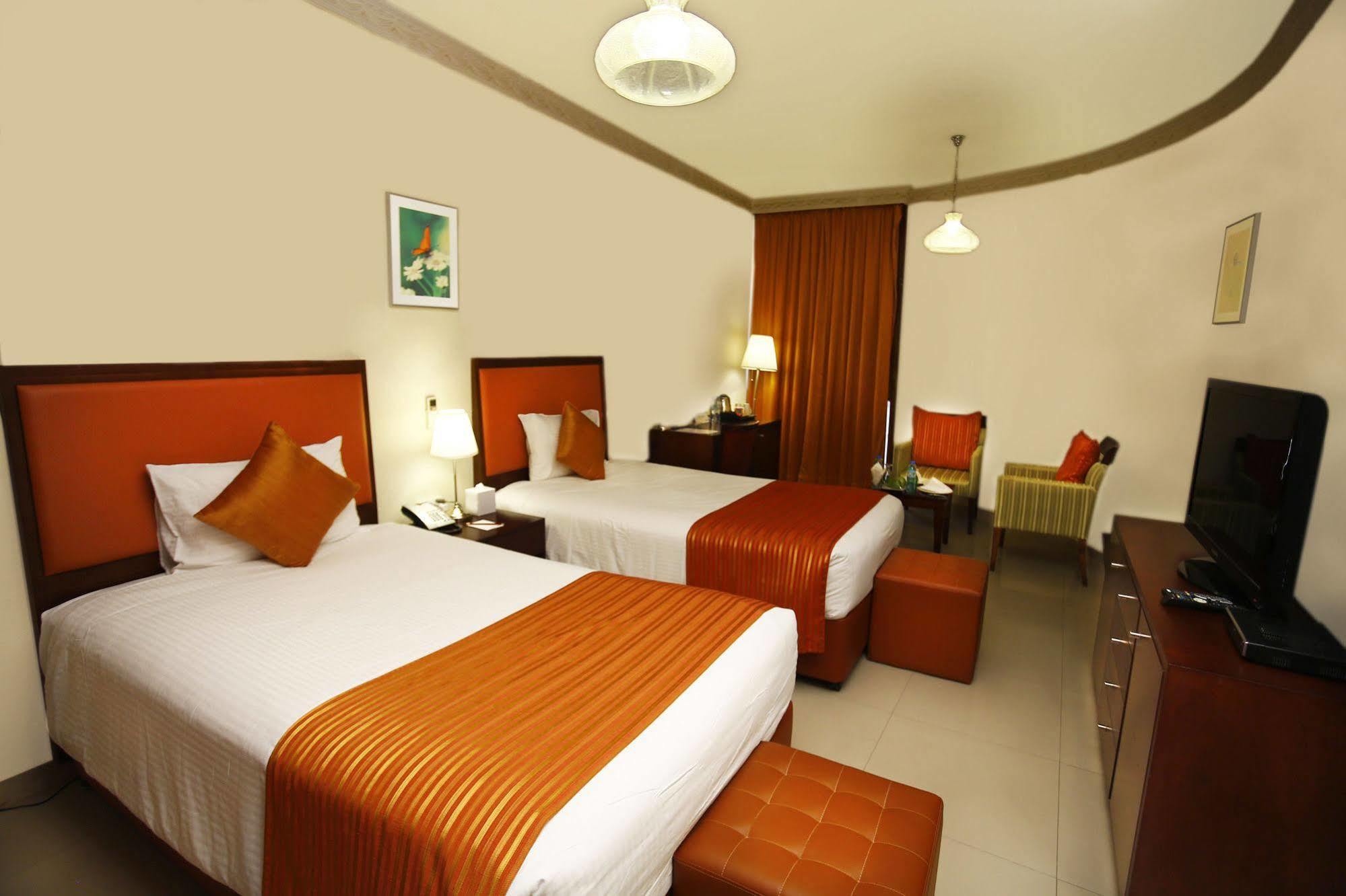 One To One Hotel & Resort Ain Al Faida Al Ain Esterno foto